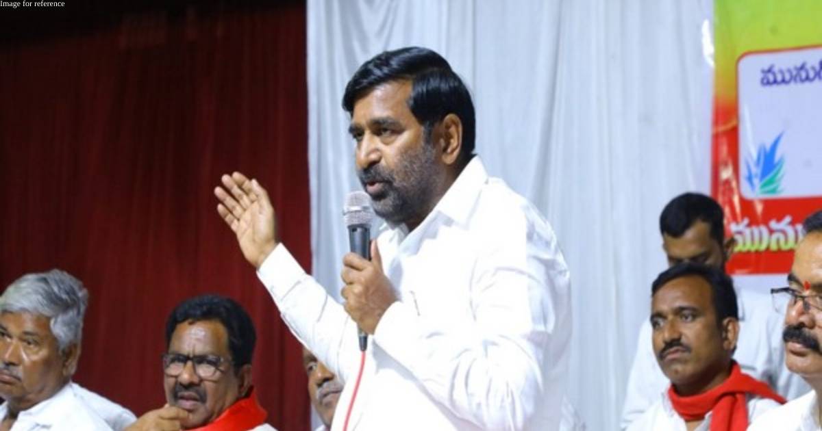 Munugode bypoll: ECI issues notice to Telangana Minister over 'no vote, no scheme' election speech